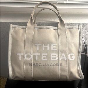 Second Mark Jacobs tote (small)  - Authentic